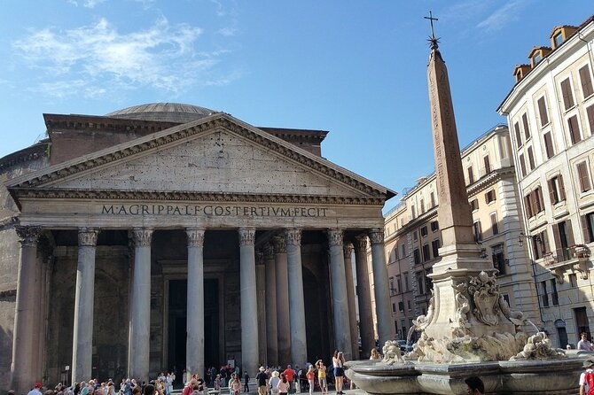 pantheon-trevi-fountain-and-caravaggio-tour-with-virtual-guide
