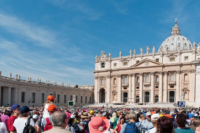 papal-audience-tickets-and-presentation-with-an-expert-guide
