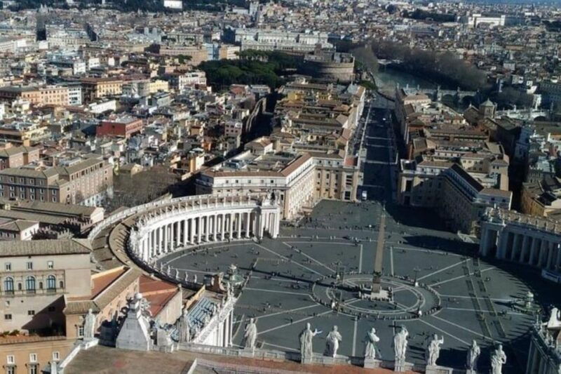 papal-audience-vatican-museums-and-sistine-chapel-tour
