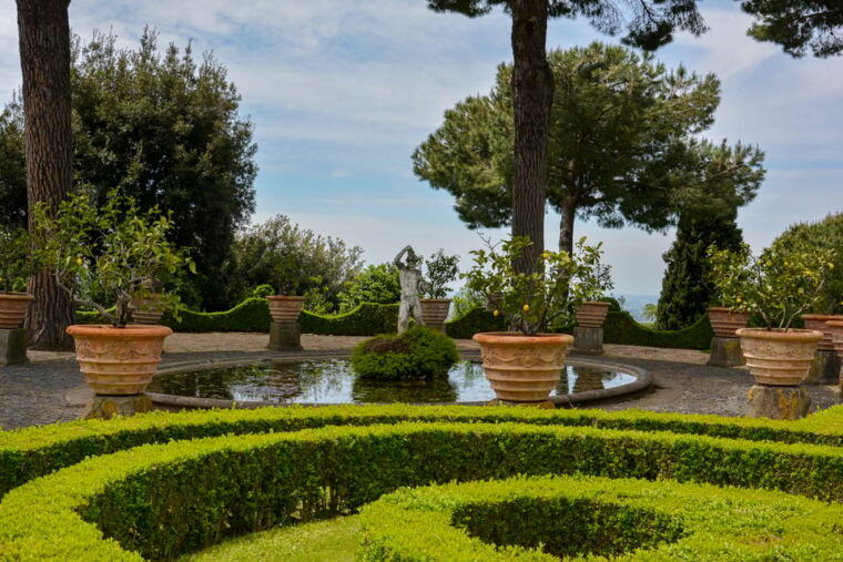 papal-palace-secret-garden-ticket-audioguide