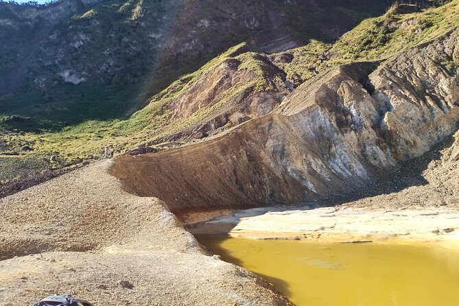 papandayan volcano Garut tour . day trip ticket etc all including - FAQ