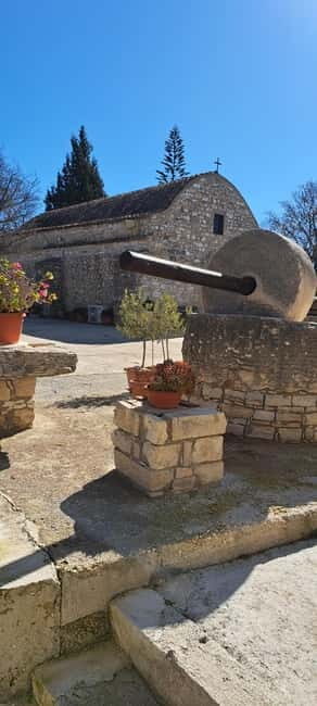 Paphos: Troodos Mountains Jeep Tour with Wine Tasting - The Itinerary in Detail