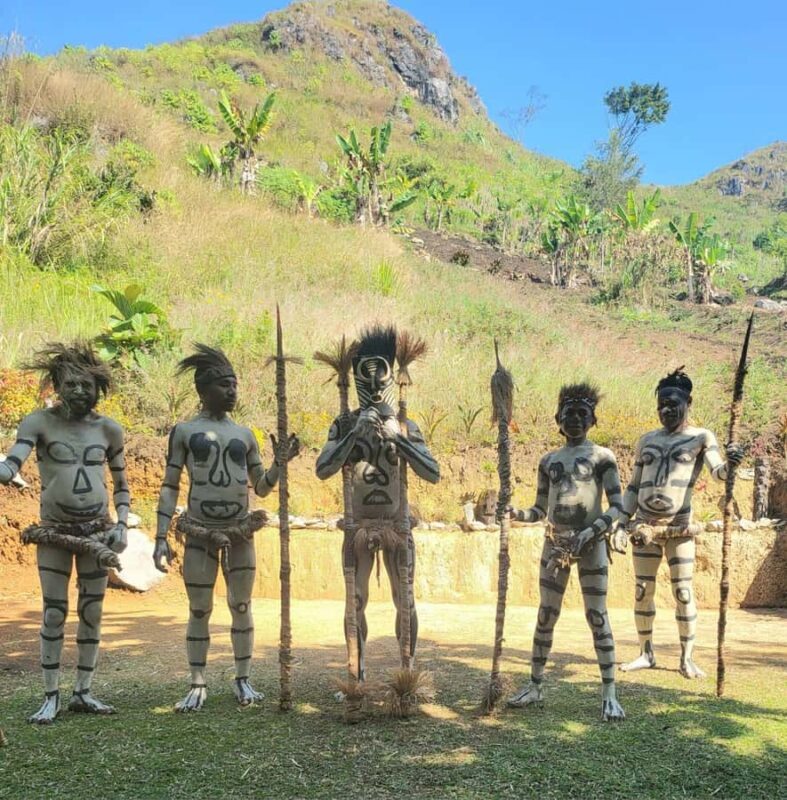 Papua New Guinea: 5-Day Highlands Tribes Tour All inclusive - Day 2: Mountain Views and Tribal Performances