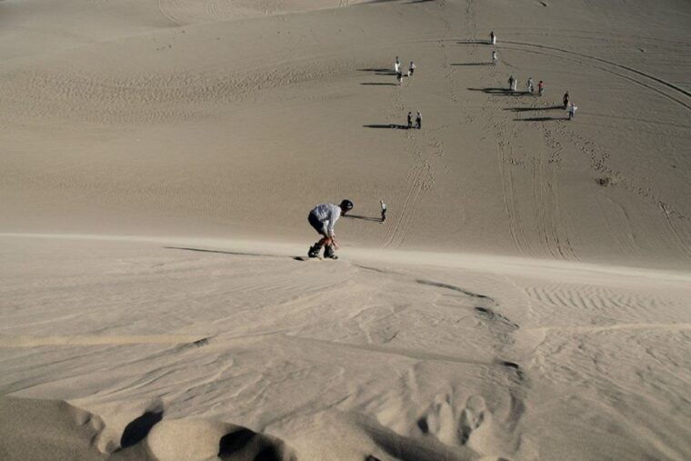 paracas-buggy-and-sandboard-adventure