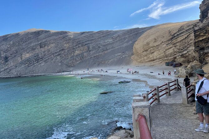 paracas-national-reserve-by-tourist-bus