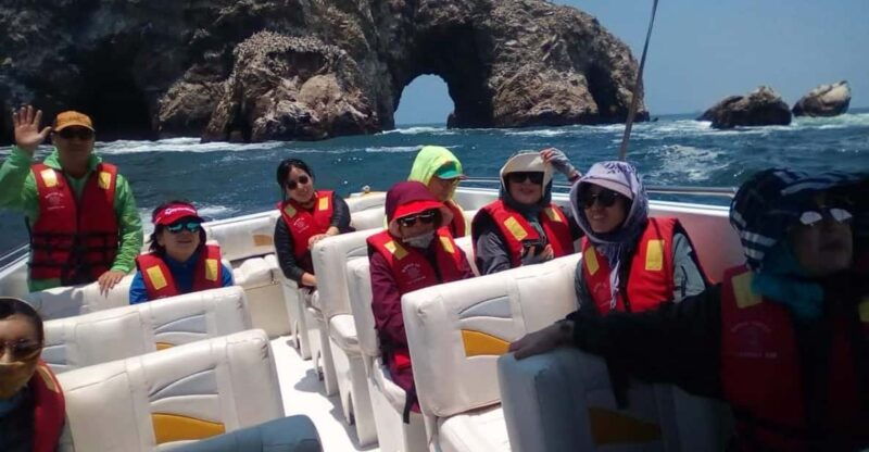 paracas-tours-to-ballestas-islands-by-speed-boat