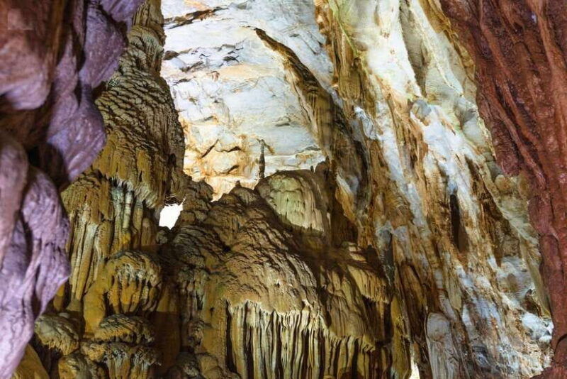 paradise-cave-and-phong-nha-cave-day-trip