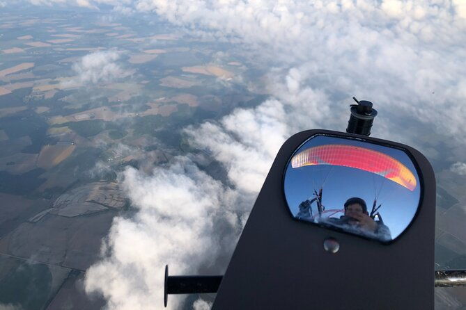 paraglider-flight-with-a-certified-instructor