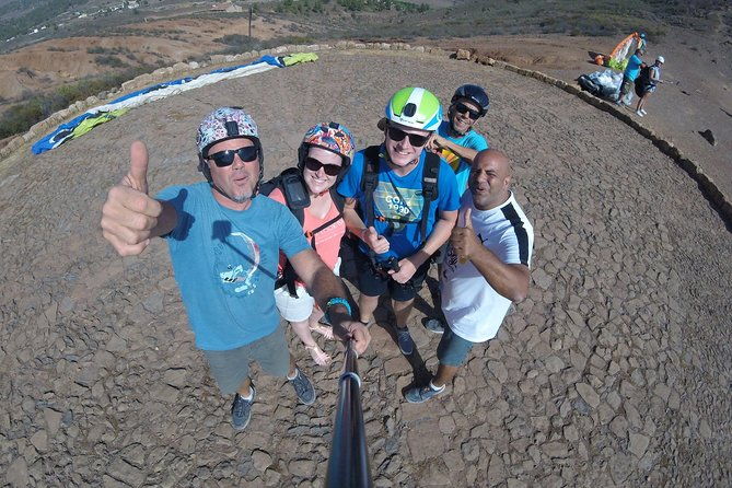 paragliding-epic-experience-in-tenerife-with-the-spanish-champion-team