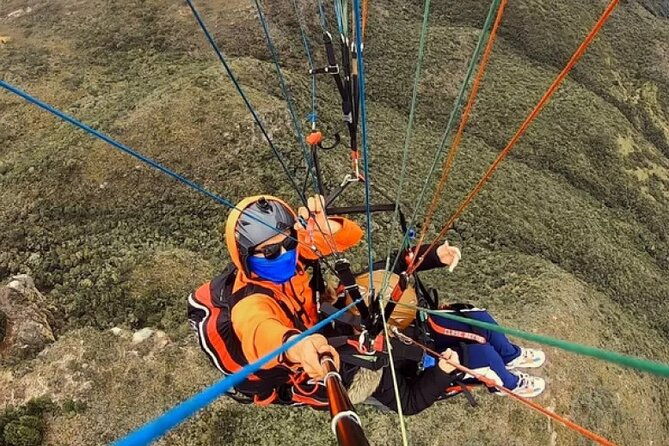 paragliding-experience-in-guaduas