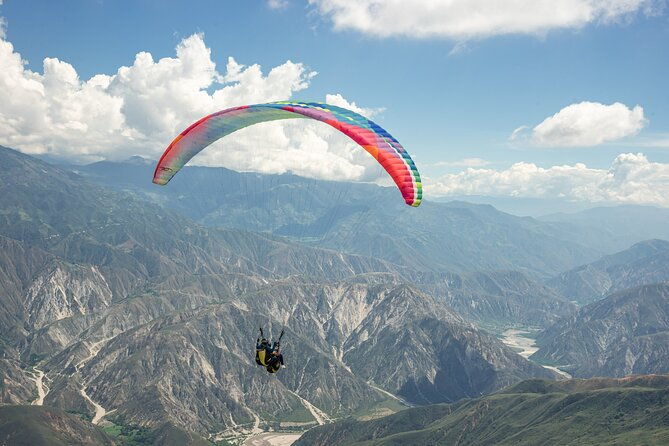 paragliding-experience-in-the-chicamocha-grand-canyon