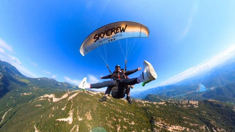 paragliding-experience-the-magic-of-flying-near-barcelona-report-included