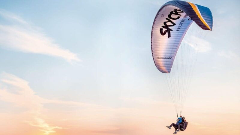 paragliding-experience-the-magic-of-flying-near-barcelona-report-included