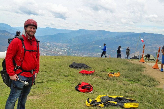 paragliding-in-medellin-includes-gopro-and-pick-up-drop-off
