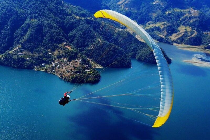 paragliding-in-pokhara-stunning-photos-and-videos