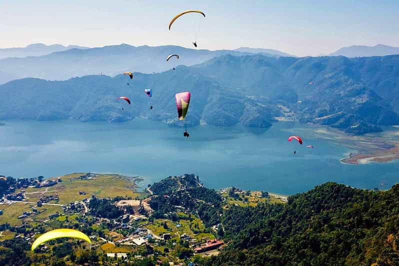 paragliding-in-pokhara-stunning-photos-and-videos