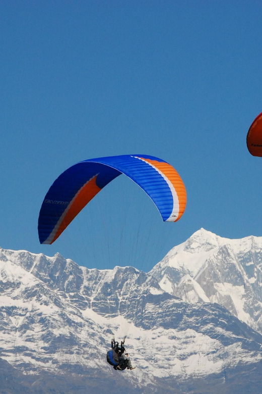 paragliding-in-pokhara-stunning-photos-and-videos