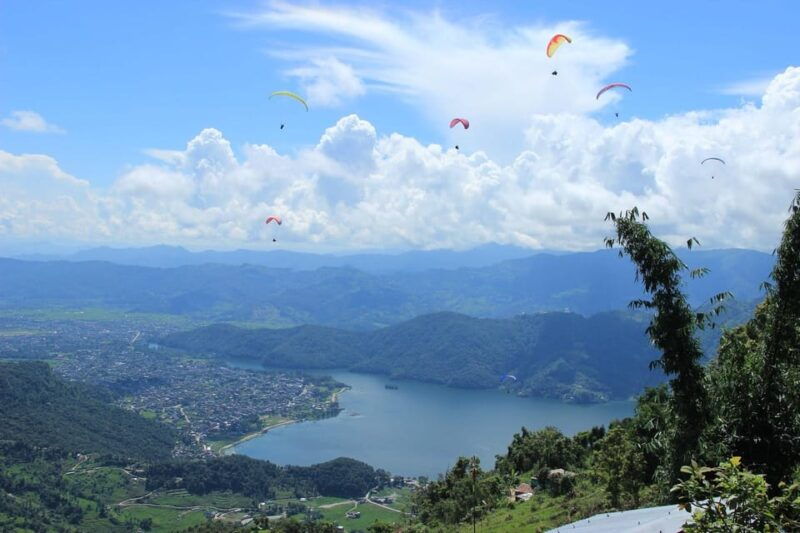 paragliding-in-pokhara-stunning-photos-and-videos