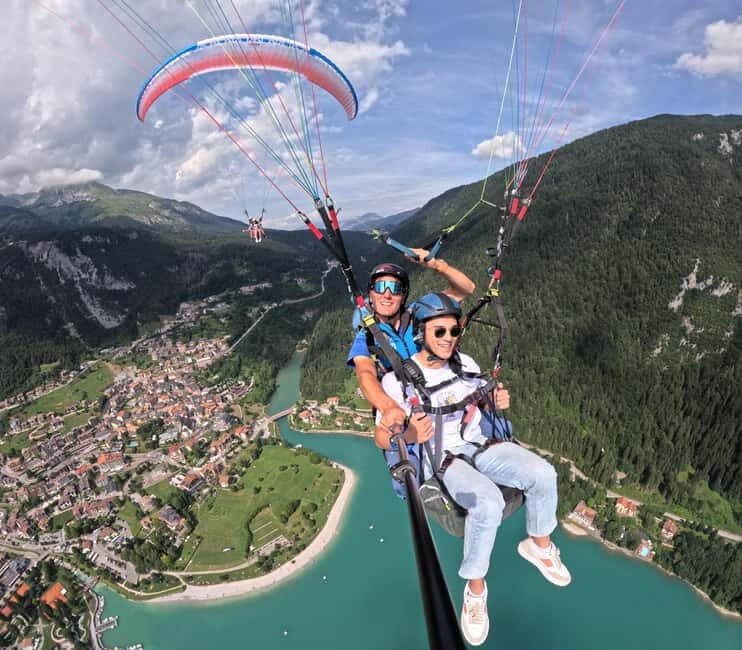 Paragliding on Lake Molveno - Key Points