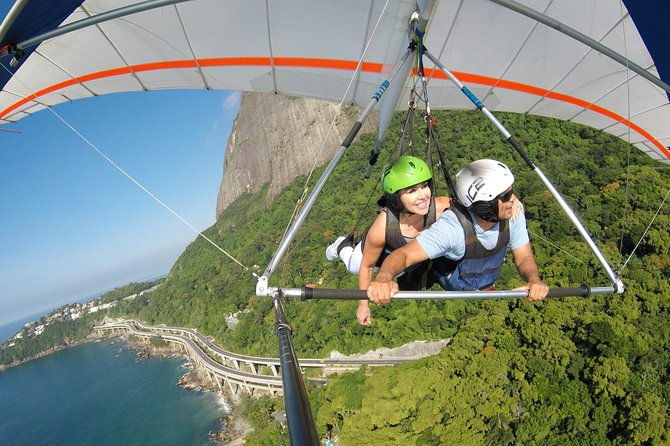 paragliding-or-hang-gliding-experience-in-rio-de-janeiro