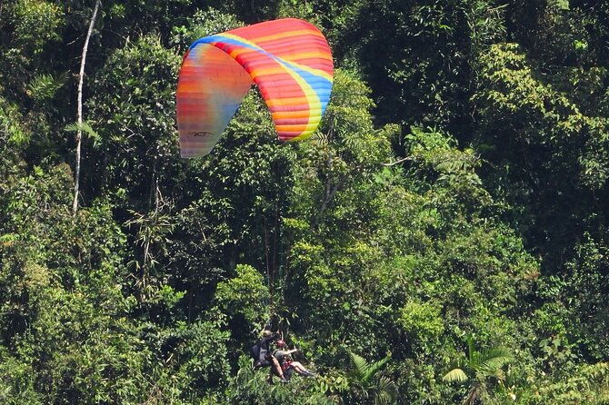 paragliding-over-guacaica-jungle-private-experience-from-guatape