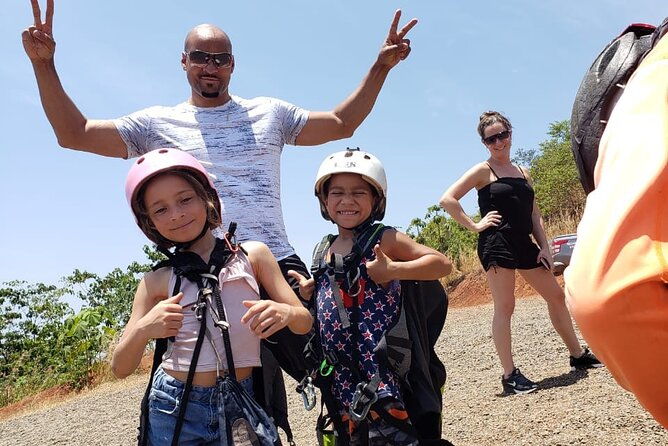 paragliding-paramotor-tandem-flights-in-jaco