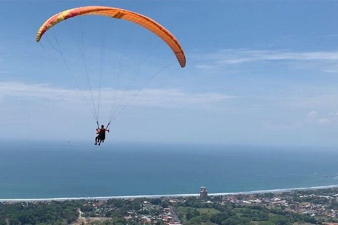 paragliding-paramotor-tandem-flights-in-jaco