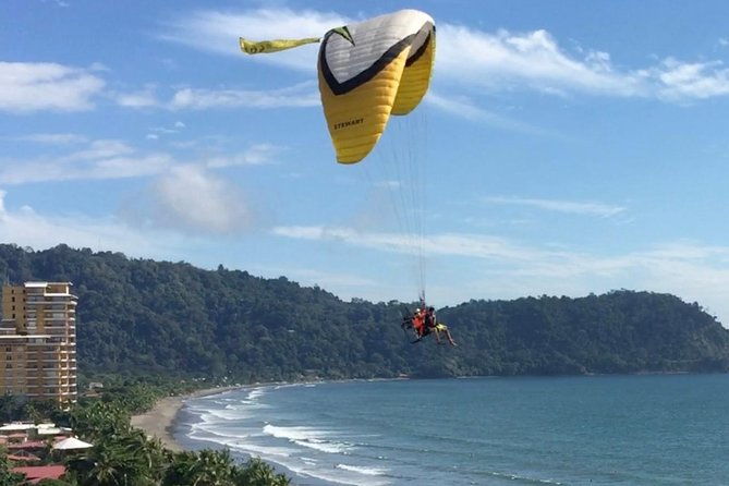 paragliding-paramotor-tandem-flights-in-jaco