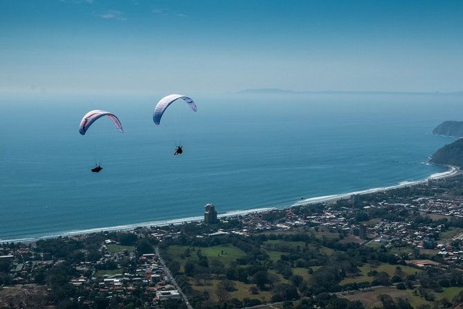paragliding-tandem-flight-1-500-ft-up