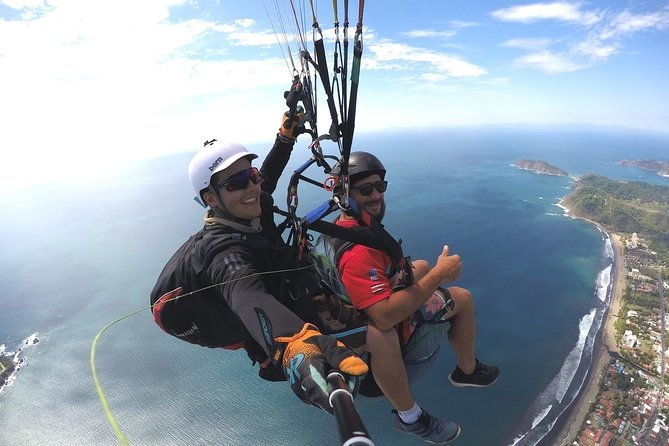 paragliding-tandem-flight-1-500-ft-up