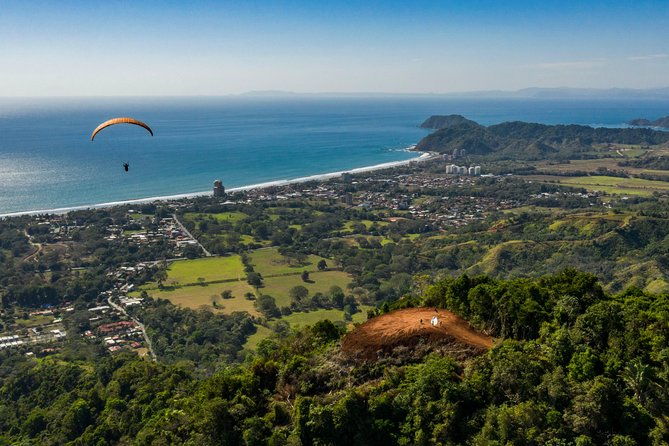 paragliding-tandem-flight-1-500-ft-up