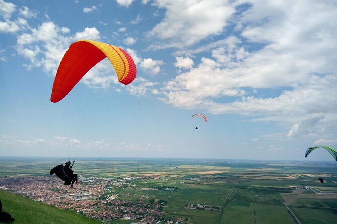 paragliding-tandem-flight-experience-in-sokobanja