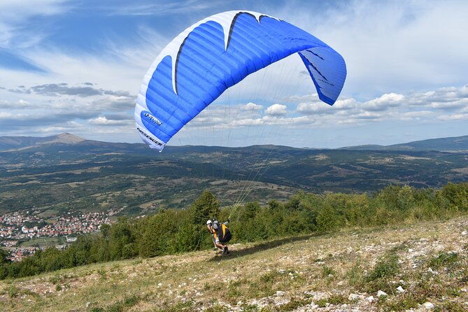 paragliding-tandem-flight-experience-in-sokobanja