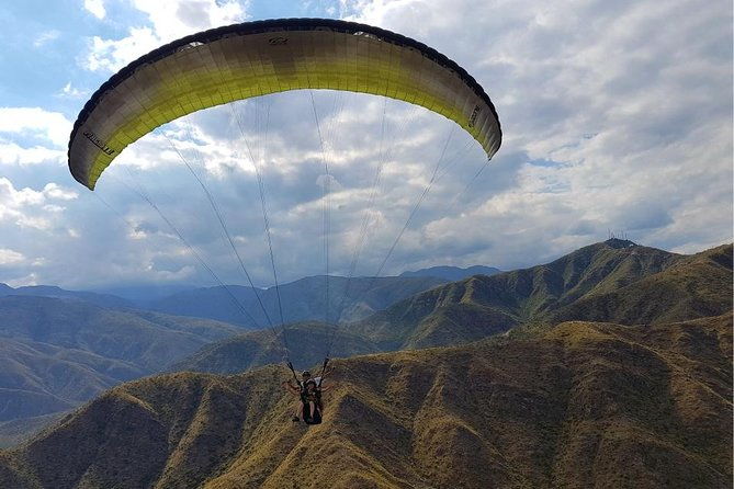 paragliding-tandem-flight-with-instructor