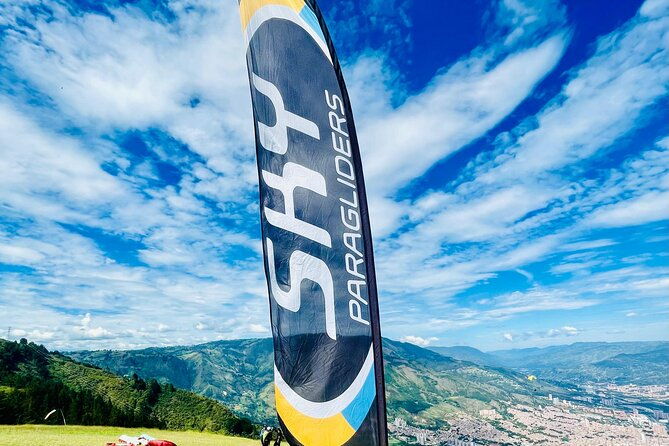 paragliding-tour-in-medellin