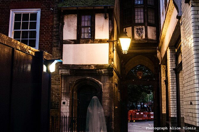 paranormal-activitytour-in-old-london