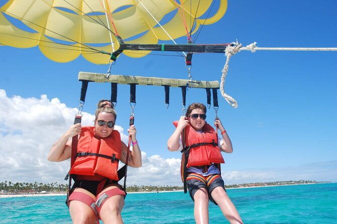 parasailing-adventure-in-punta-cana-2