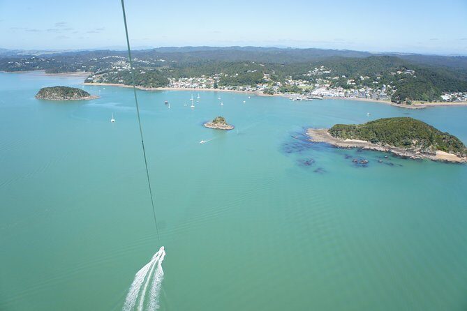 Parasailing Adventure Over the Bay of Islands - The Authenticity and Quality of Guides