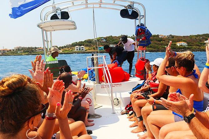 parasailing-beach-break-chocolate-factory-with-transfer