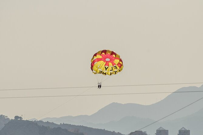 parasailing-flight-in-benidorm