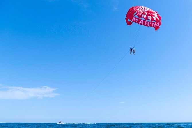 parasailing-from-albufeira-marina-by-boat