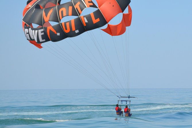 parasailing-from-vilamoura