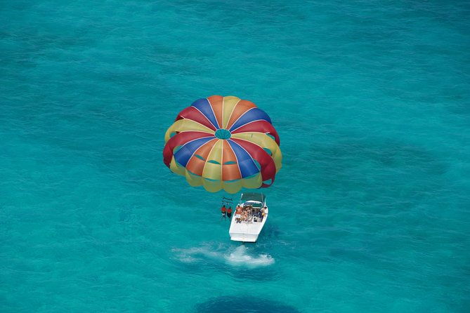 parasailing-grand-turk