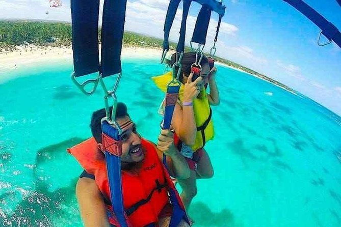 parasailing-in-punta-cana-2