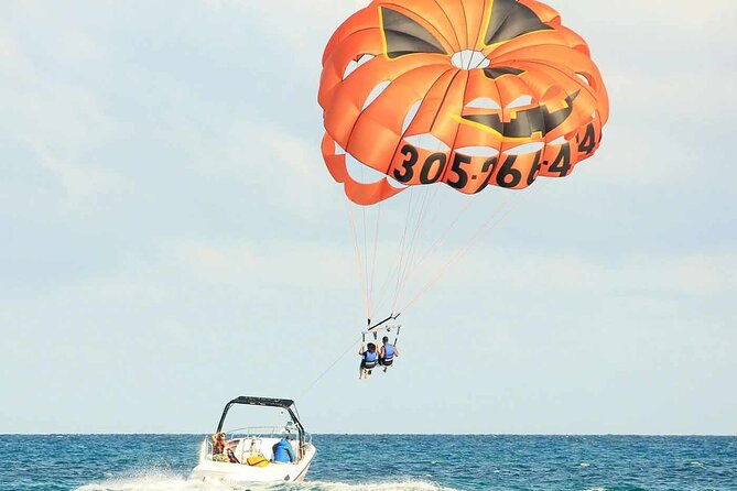 parasailing-in-punta-cana-with-hotel-pickup