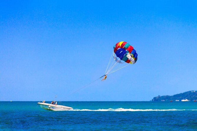 parasailing-in-punta-cana-with-hotel-pickup
