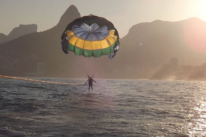 parasailing-in-rio-de-janeiro
