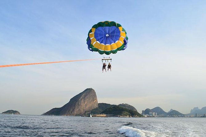 parasailing-in-rio-de-janeiro-with-hotel-pick-up-and-drop-off