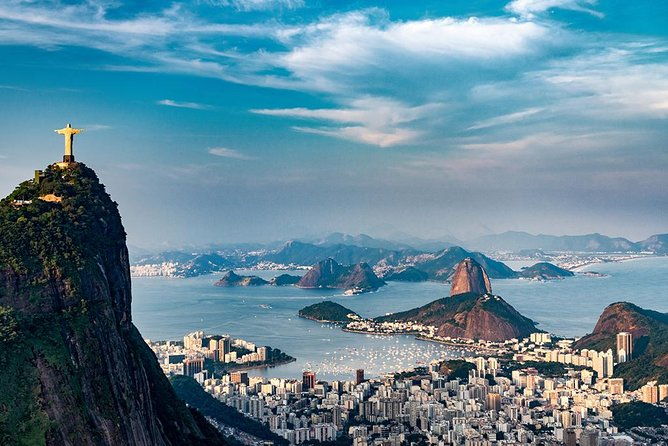 parasailing-in-rio-de-janeiro-with-hotel-pick-up-and-drop-off