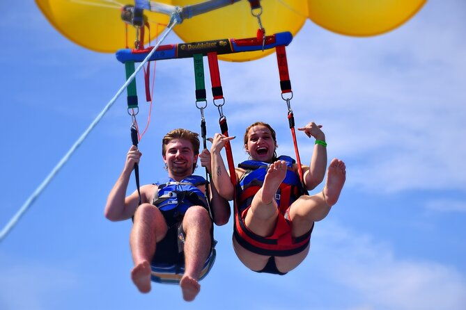 parasailing-in-waikiki-hawaii